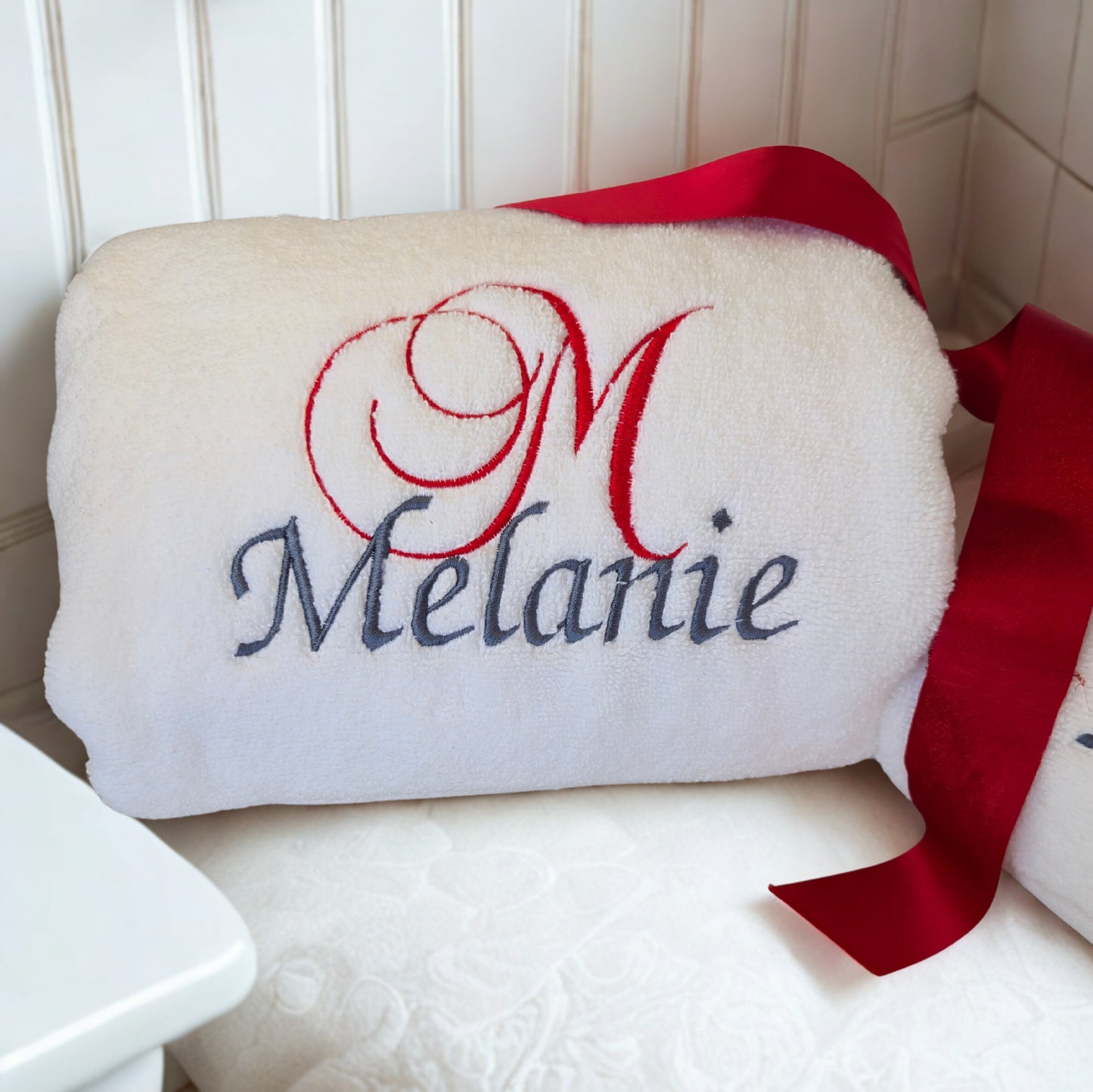 His & Her Matching Towel Set – Fancy Script Initial & Name | Wedding Gift for Couples