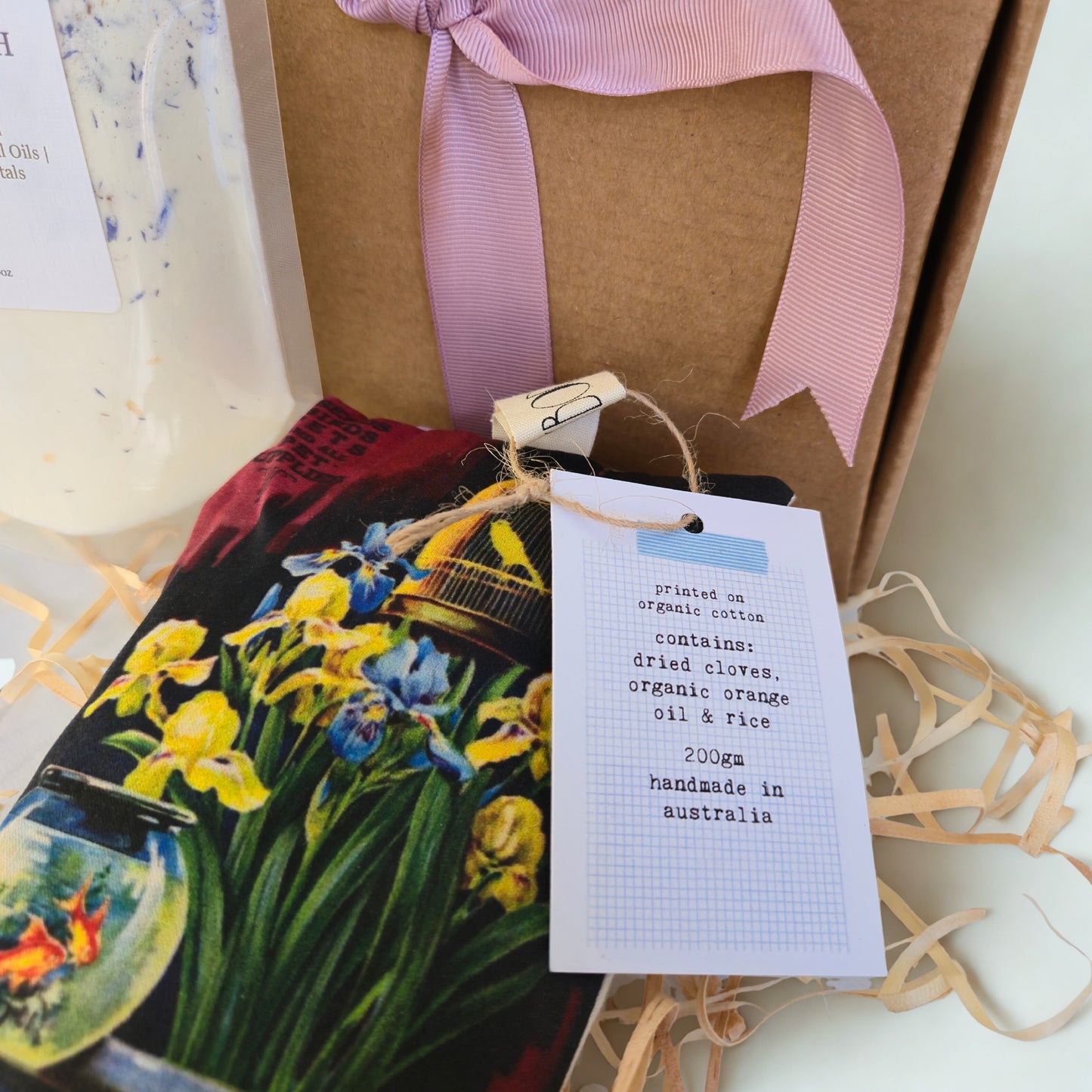 Bath Milk & Scented Sachet Gift Set – Ready to Gift